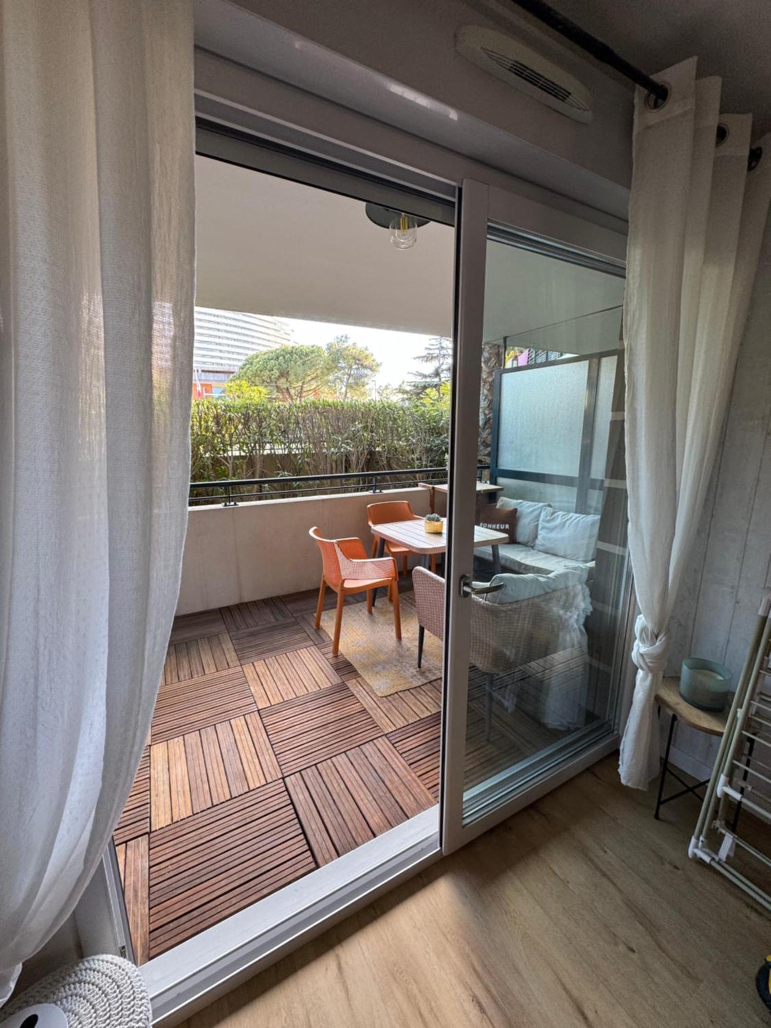 L'Appart Ideal Famille, Terrasse, Piscine, Plage ヴィルヌーヴ・ルベ エクステリア 写真